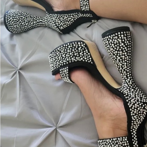 🔥🔥AZALEA WANG YOURS OR MINE 7.5🔥🔥 - Picture 2 of 8